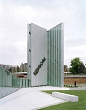 Memoria e Luce World Trade Center in Padova, Italy